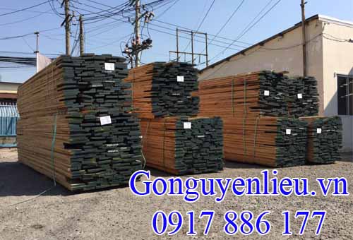 Giá gỗ sồi nguyên kiện Giá gỗ sồi nguyên kiện